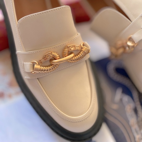 Tory Burch Jessa Lug Sole Loafers - Picture 15 of 16